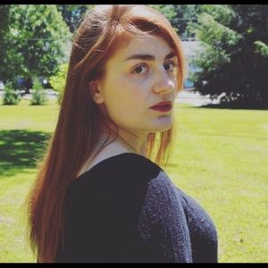 Meet your Posher, Chloe